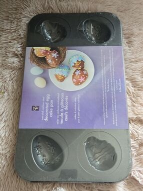 PC Brand New Decorated Egg Cake Pan - Non-Stick Carbon Steel